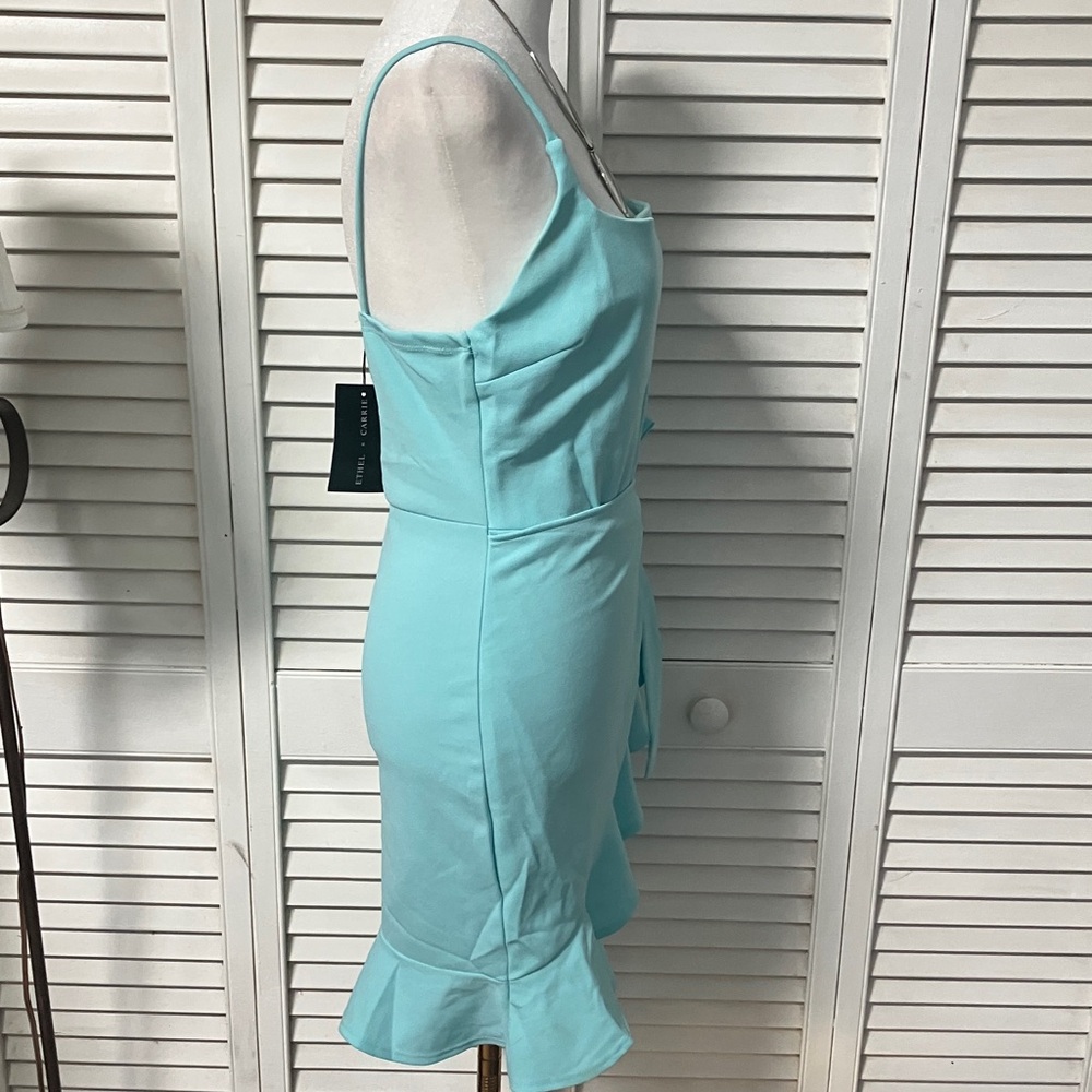 Chic Turquoise Wrap Mini Dress - Picture 5 of 11